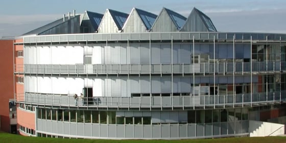 Gebäude der Hochschule für angewandte Wissenschaften Würzburg-Schweinfurt